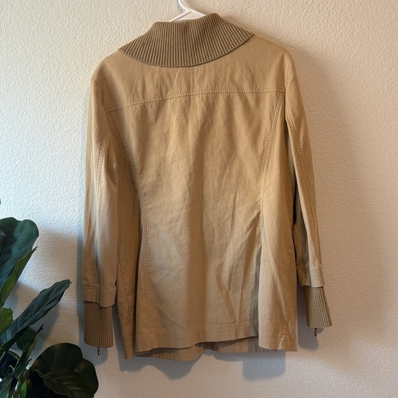 St John Sport Medium Classic Tan Khaki Utility Jacket for Women - Picture 6 of 11